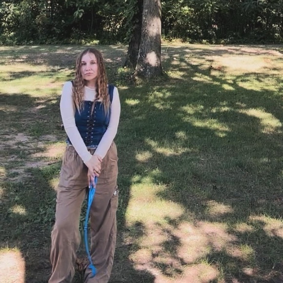 Meet your Posher, Drew ✨ - Picture 2 of 3